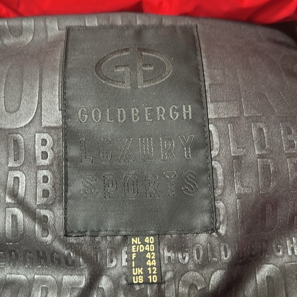 Goldbergh Red Fur Vest Full Zip Insulated. Fits like a size 4. - Picture 3 of 4